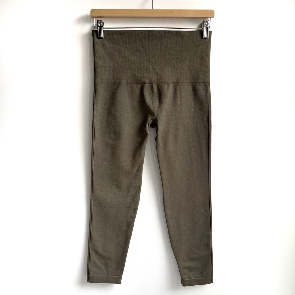 Spanx Look at Me Now Seamless Cropped Leggings Olive Green Size XL